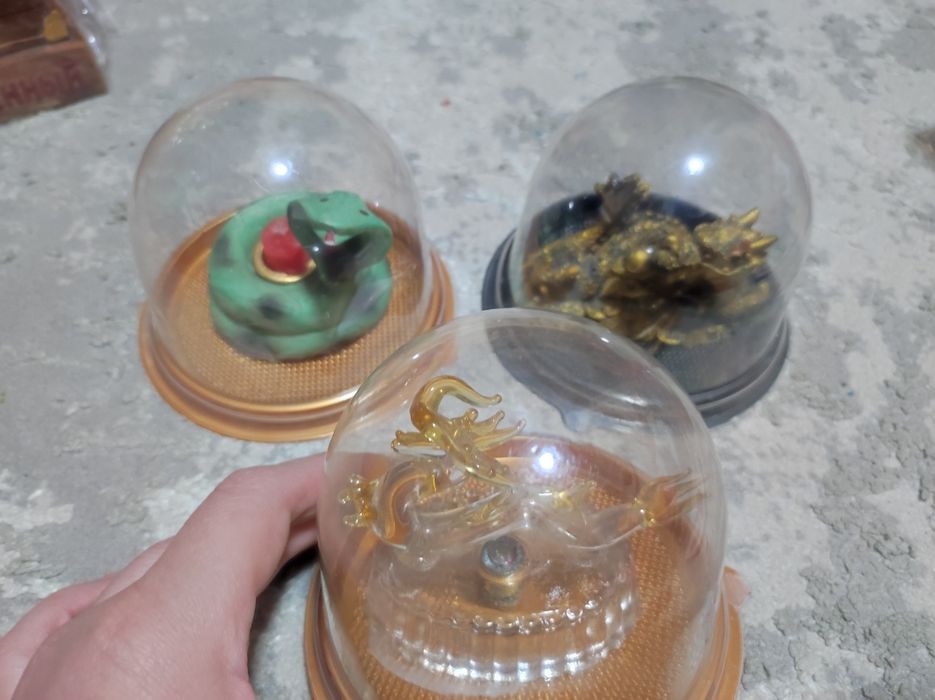 Статуэтки, копилки, украшения, игрушки, свечи и т.д.