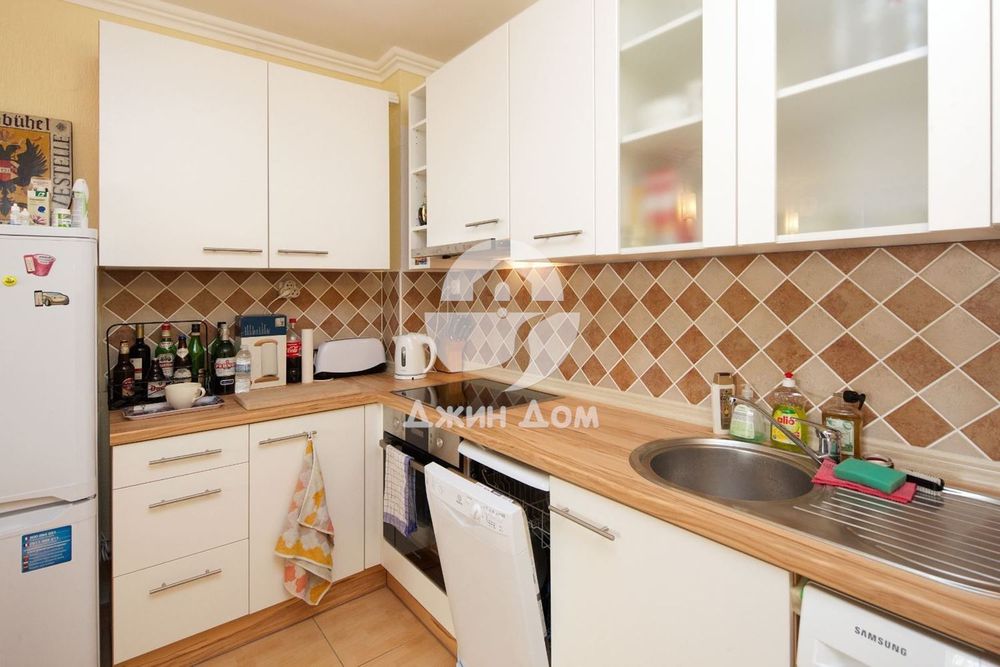 Продава се Двустаен апартамент в к.к. Слънчев бряг - 64 кв.м за 1360 €/кв.м - Снимка #1