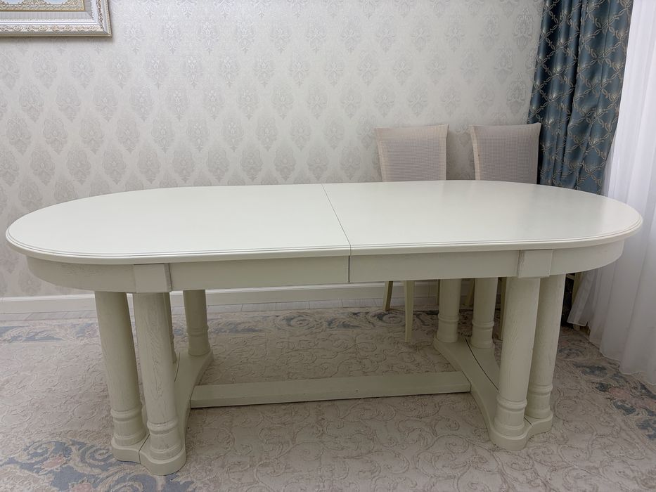 Гостиный стол хорошего качества