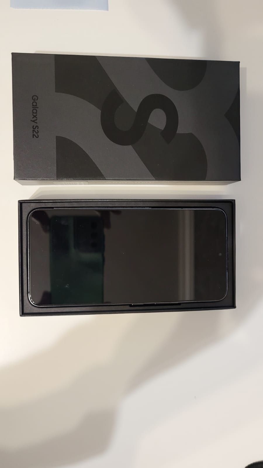 Продается Samsung Galaxy S22