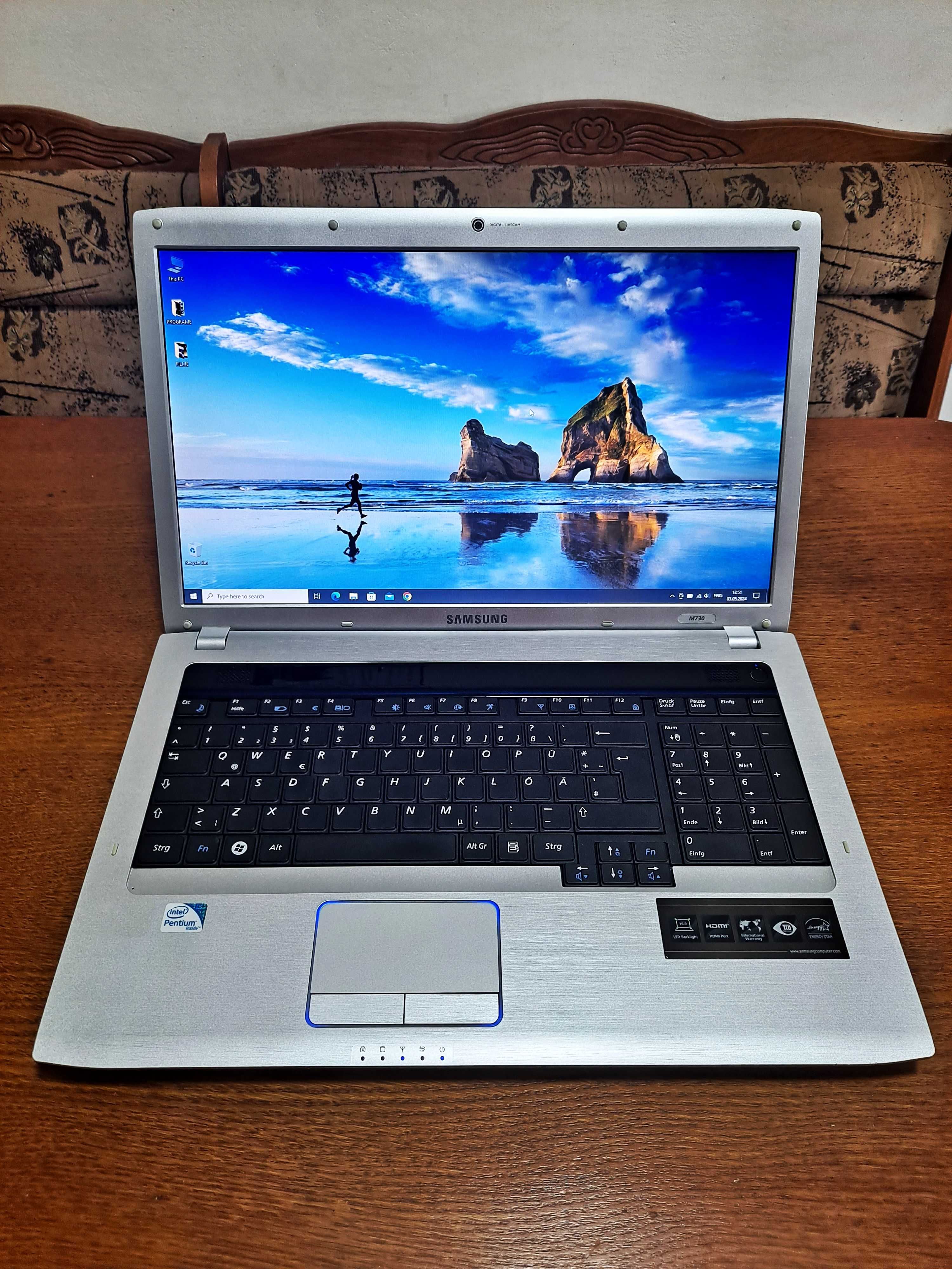 Vand laptop SAMSUNG / Procesor i5 ( 2,67 GHz ) / Ram 8GB / HDD 500 GB