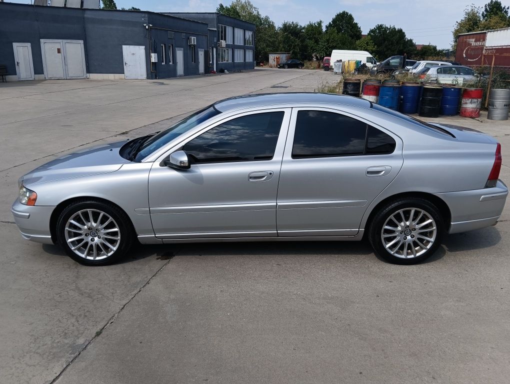 Volvo s60 d5 на части