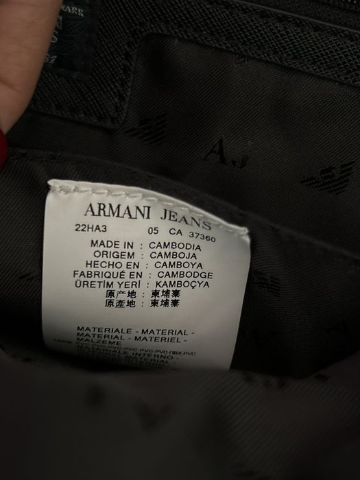 Чанта  на Armani