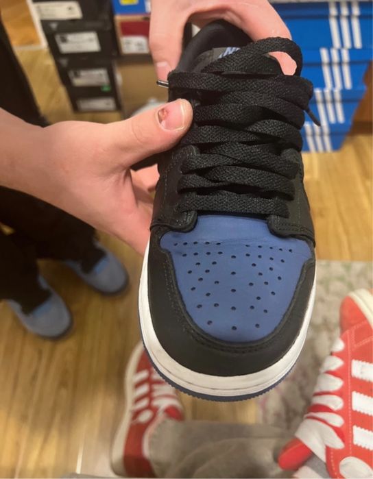 Jordan 1 retro low og black mystic navy