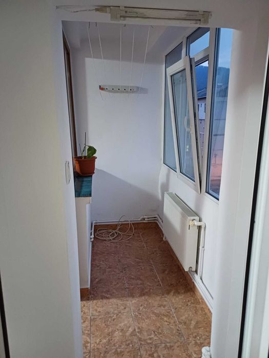 Se inchiriaza apartament 3 camere in Maratei
