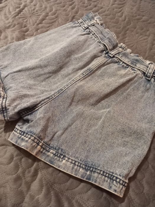 Blugi scurți de vara