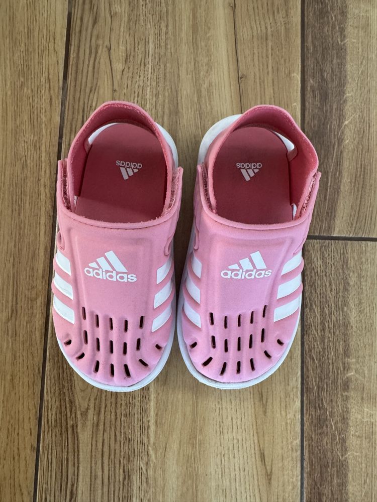 Детски обувки и сандали 26 номер Nike u Adidas