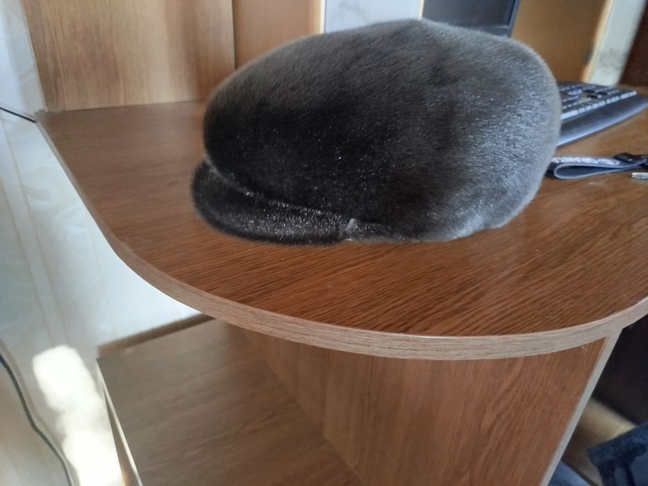 Продам шапку меховую мужская