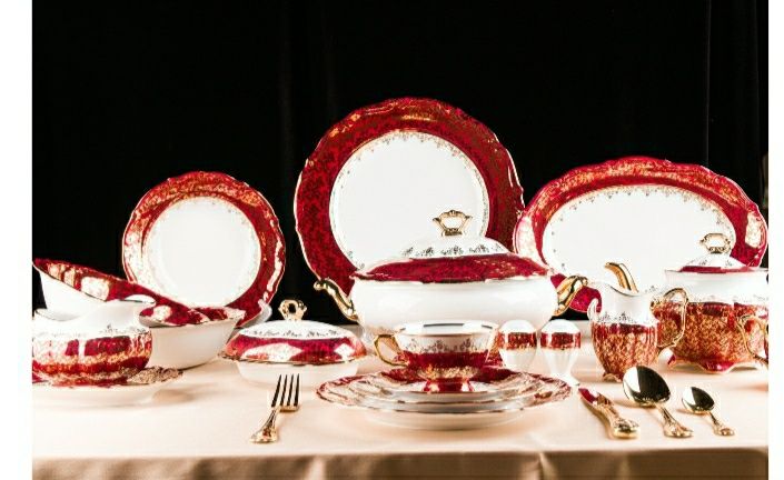 Сервиз чайно-столовый Royal Czech Porcelain Красный лист 72 в 1