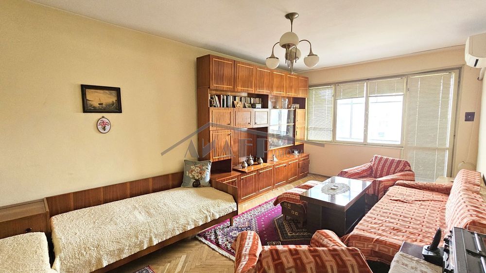 Продава се Двустаен апартамент в Пловдив, Младежки Хълм - 68 кв.м за 1883 €/кв.м - Снимка #2