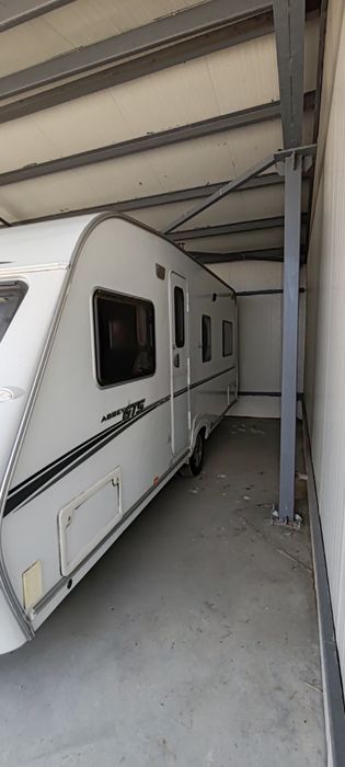 Продавам Каравна abbey vogue gt fix 2008