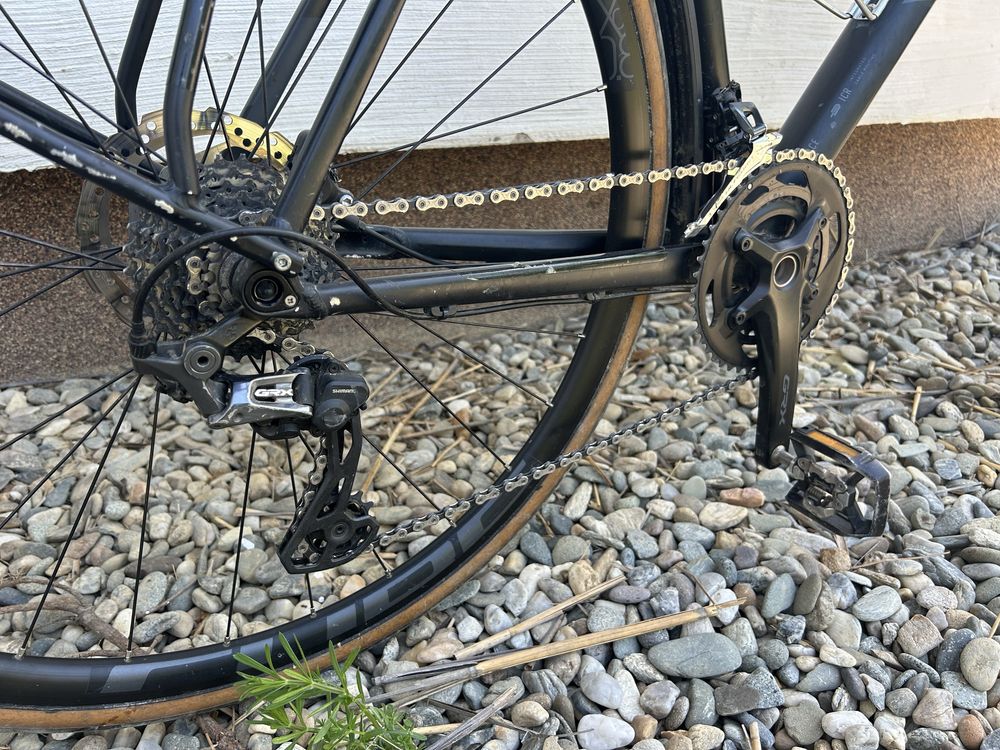 Bicicleta gravel cube nuroad race fe GRX