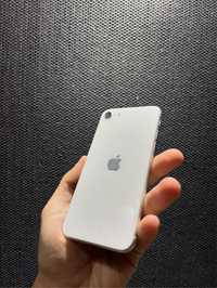 Vând iPhone SE 2020