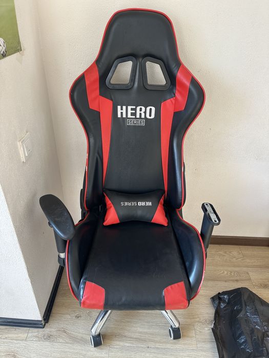 Компьютерное кресло игровое