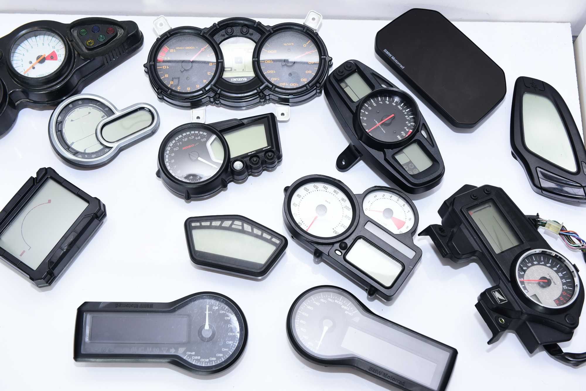 Borduri  Suzuki GSR  Vstrom TL1000S BMW R1250GS  R1200GS R1200R R1200R