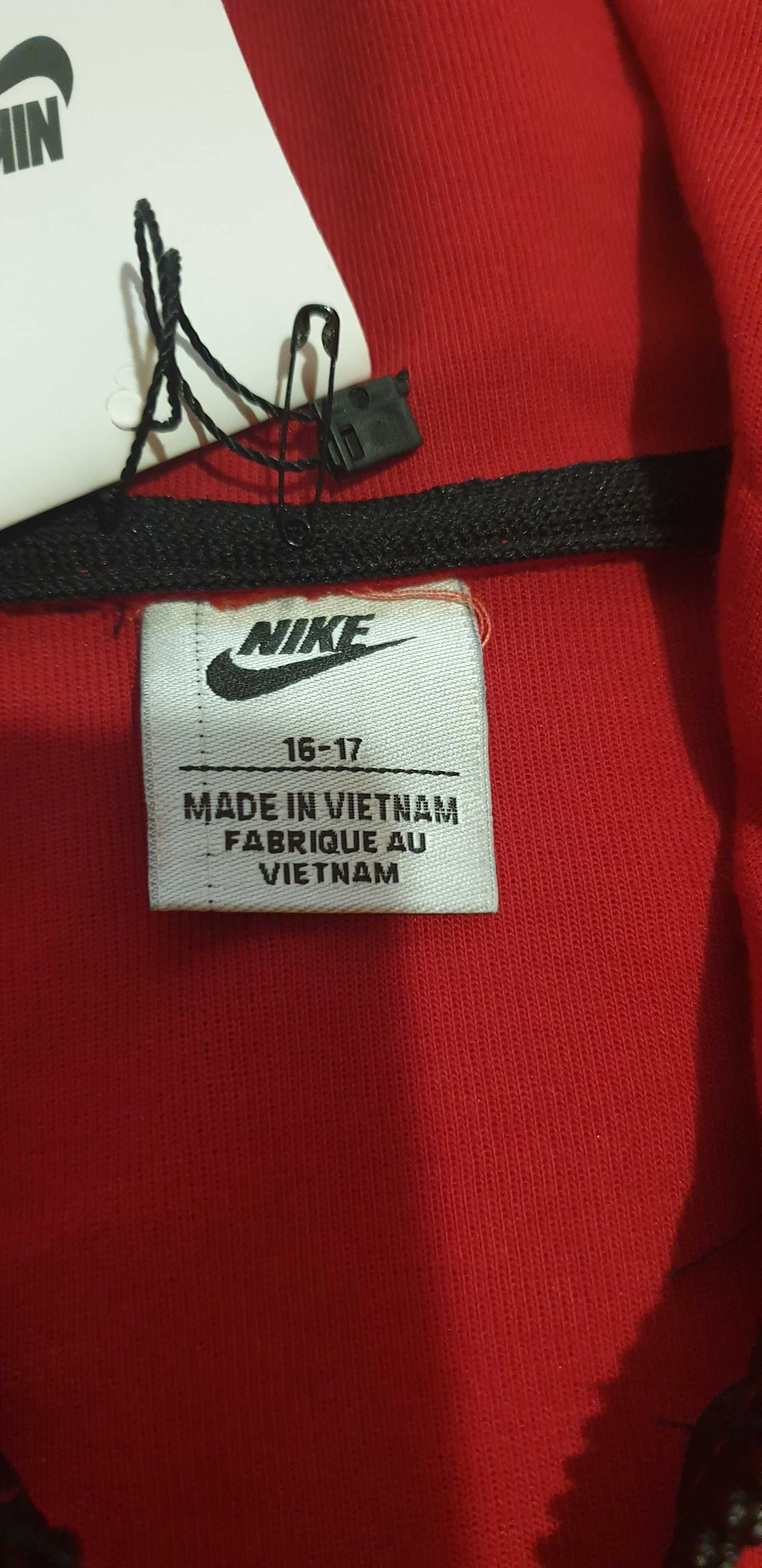 Nike tech fleece горница