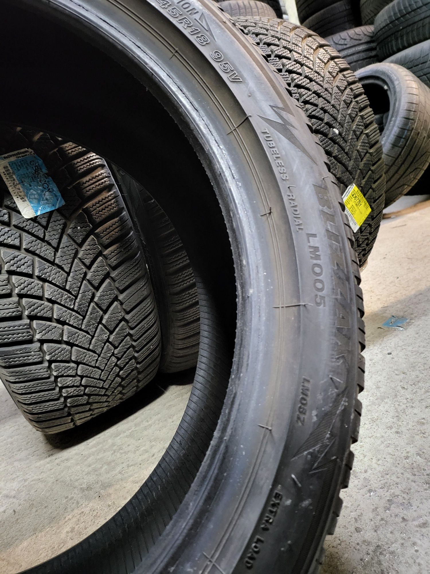 225/45/18 BRIDGESTONE 4бр