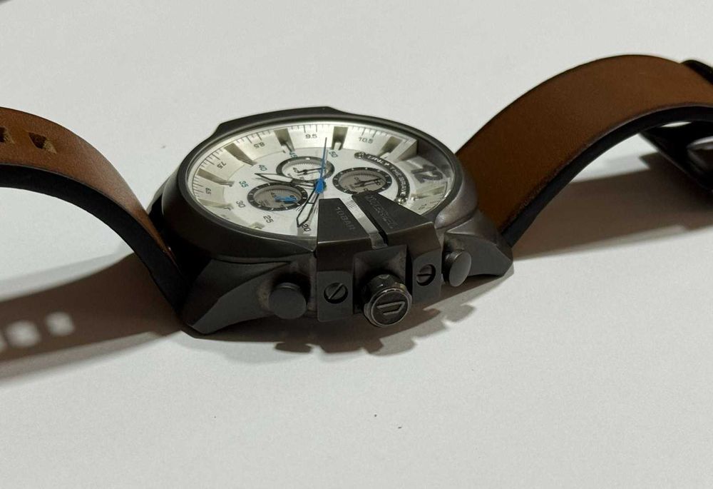 Мъжки часовник Diesel DZ4280 Mega Chief Chronograph