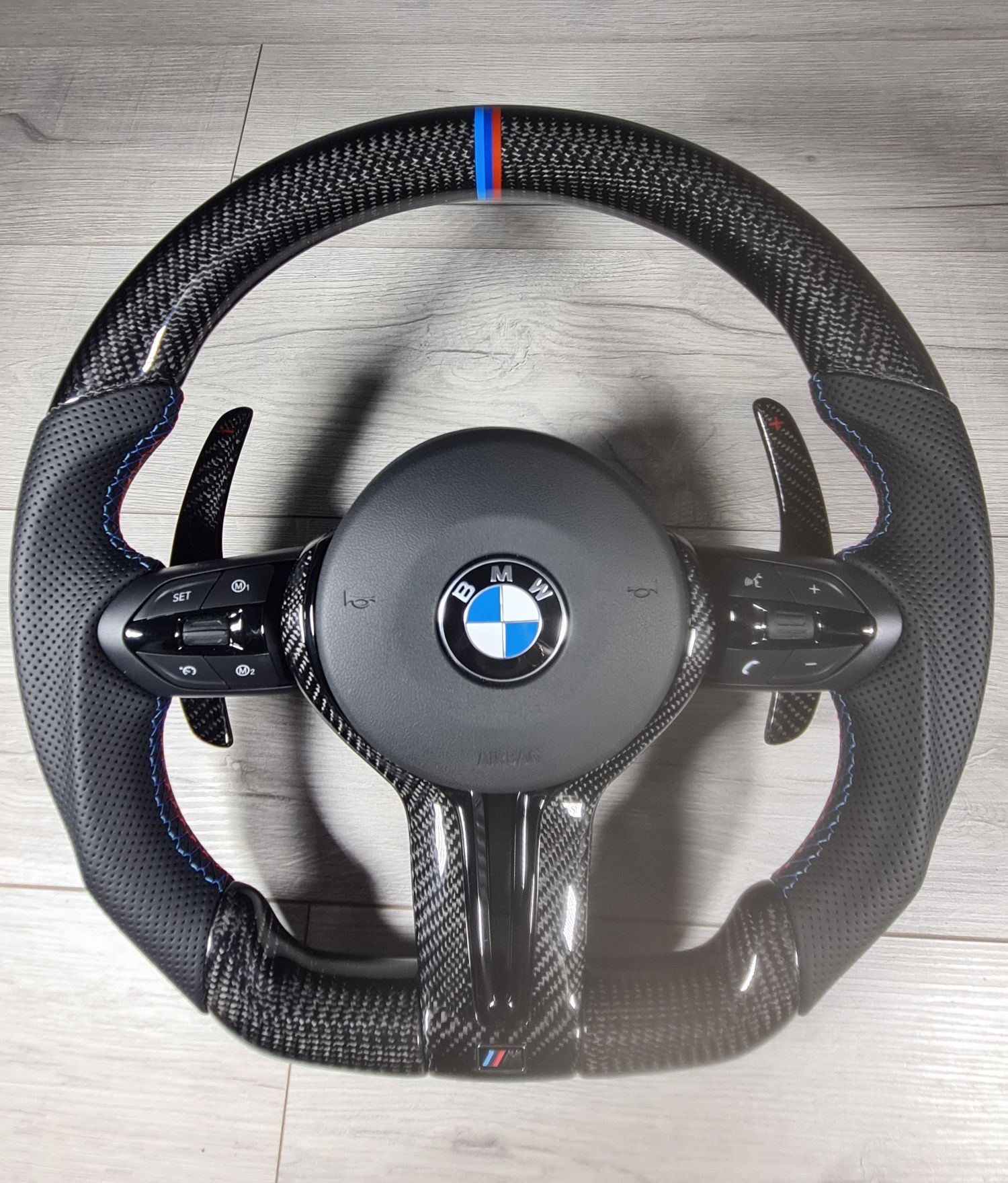 Volan-Padele-Carbon-Vibratii-Bmw-M5-M6-Seria-5-6-7-F10-F11-F06-F12-F01