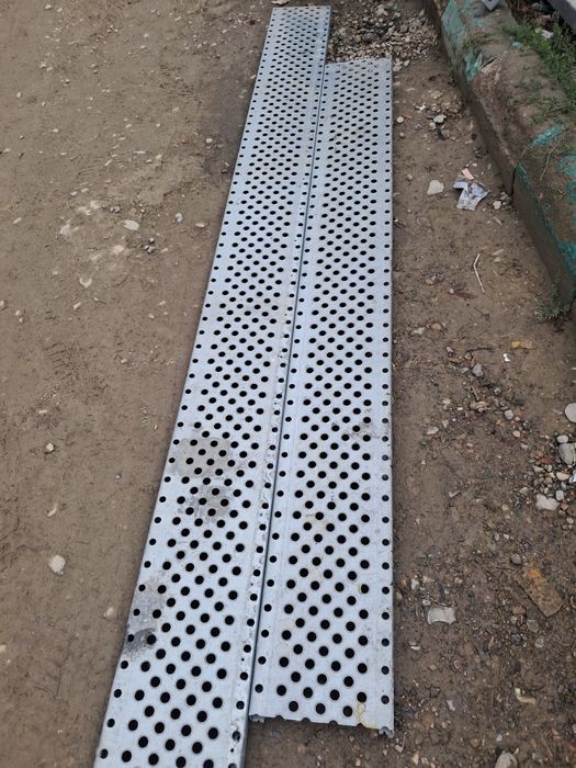 Confectionam scarii metalice zincate exterioare și pentru incendii , p