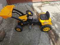 Tractoras cu Pedale pentru Copii