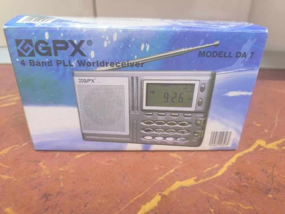 Radio portabil GPX – 4 Band PLL Worldreceiver Model DA7