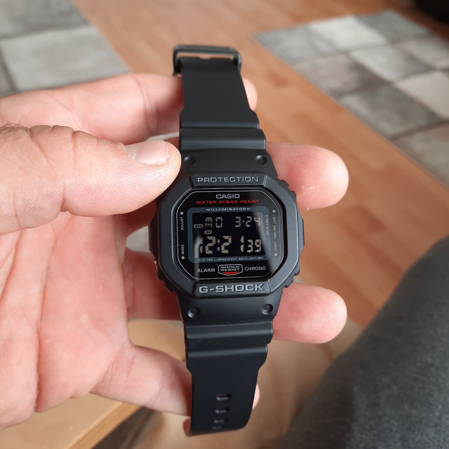Casio G Shock Dw5600HR 1er