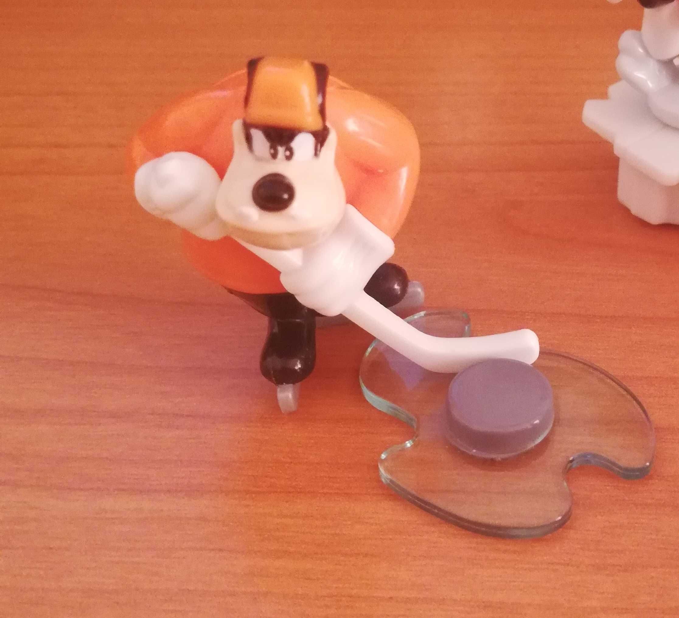 Figurina Caine-Hockey din "Mickey Mouse & Friends" KINDER Ferrero 2014