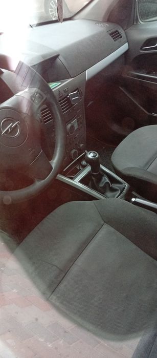 Vând Opel Astra H 1.4 benzina