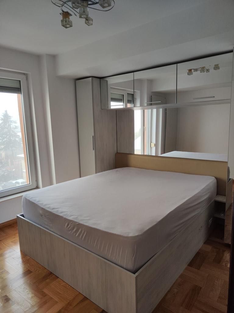 ‼️VAND SAU Închiriez apartament nou, mobilat, inclusiv electrocasnice