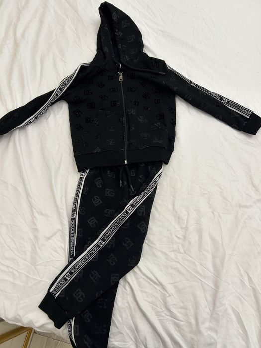 Trening original 100 la 100  Dolce Ganbbana 5 ani 110