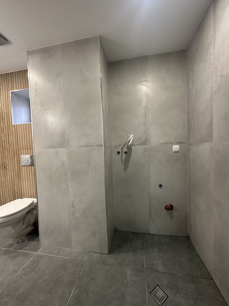 Продава се Двустаен апартамент в Разград, Варош - 68 кв.м за 1268 €/кв.м - Снимка #9