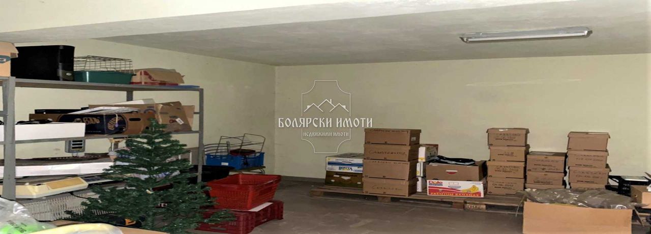 Дава се под наем Магазин в Велико Търново, Център - 200 кв.м за 561 € - Снимка #14