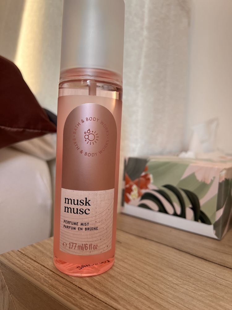 Body mist Bath and body works
