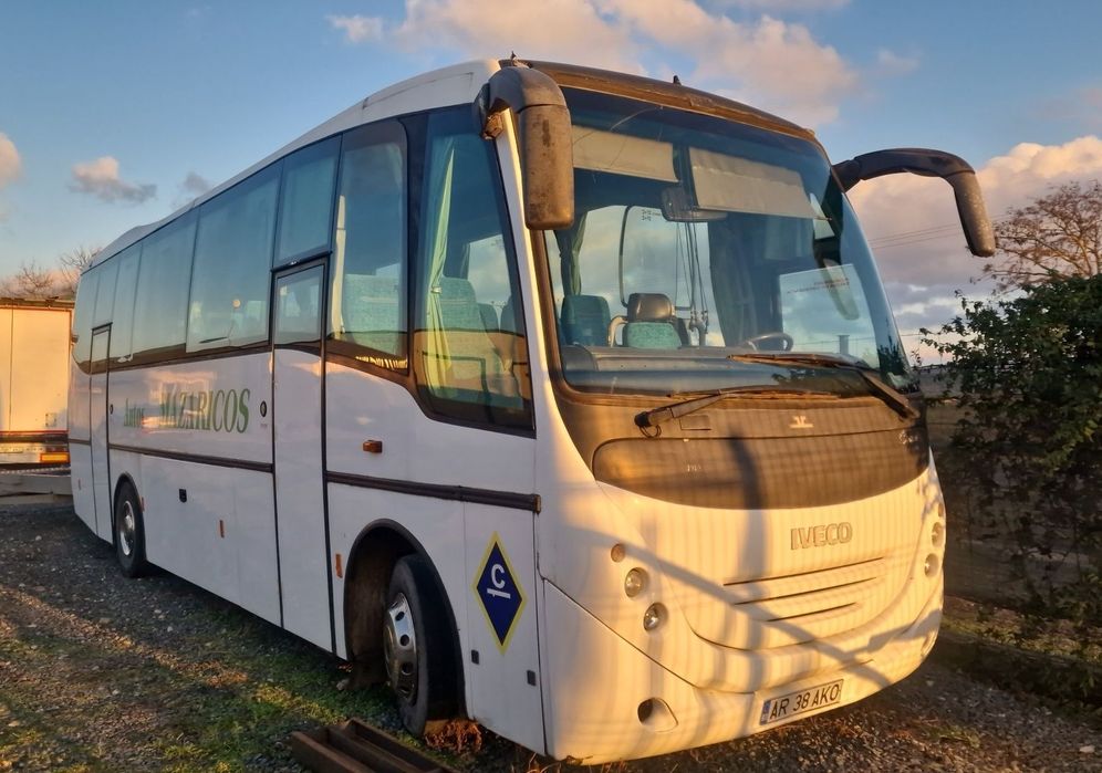 Miniautocar  Iveco 38 locuri