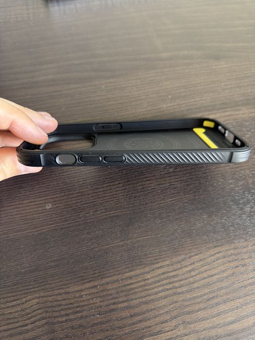 Husa Magsafe Spigen Tough Armor iPhone 14 Pro