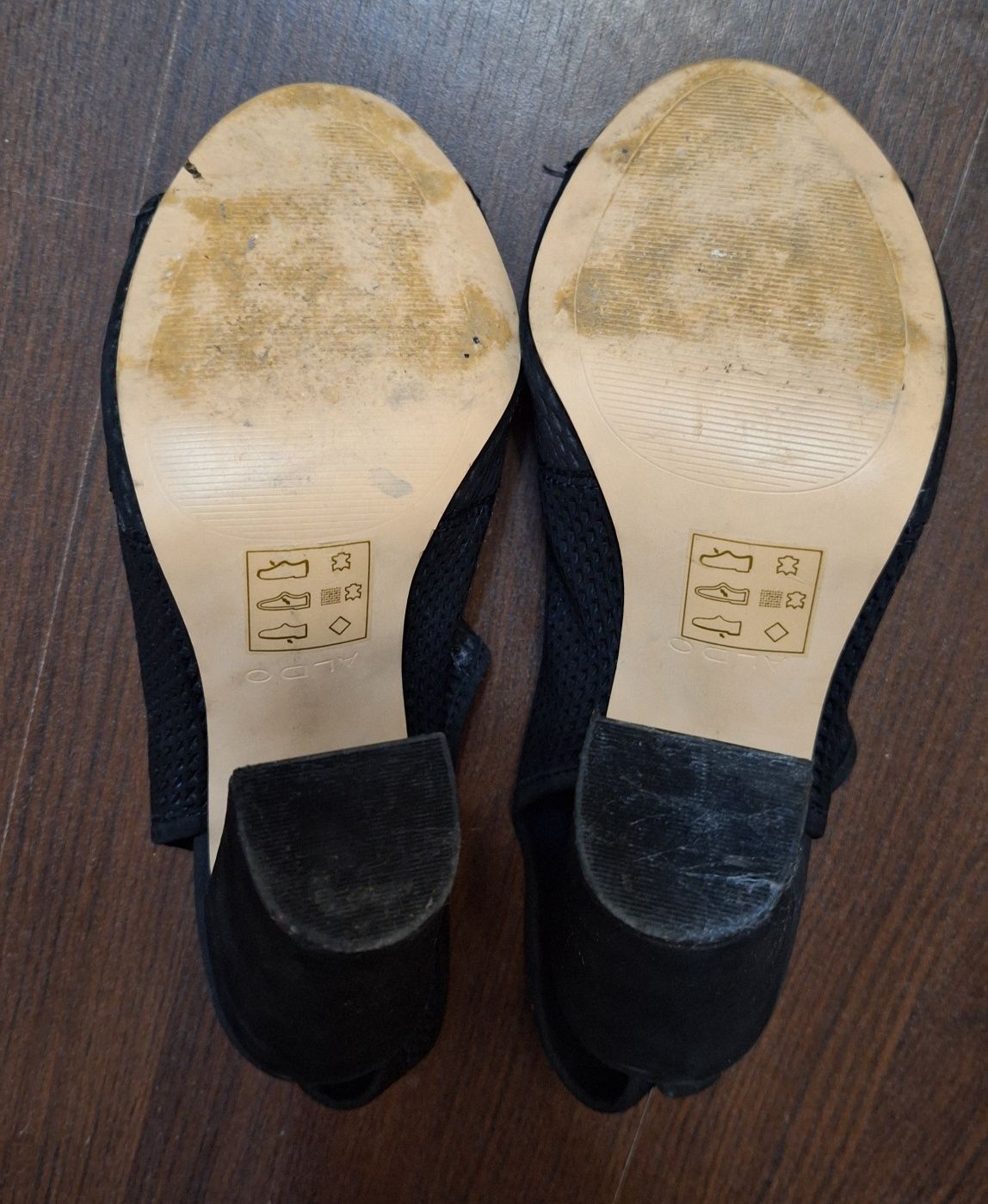 Сандали Aldo с перфорации, от набук