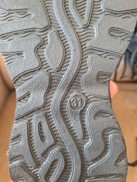 Vand Adidas mar 31