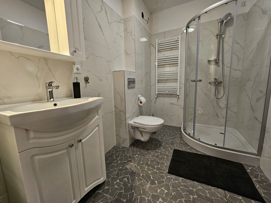 Cazare Claudio apartaments  Regim hotelier,non stop oferim factura!
