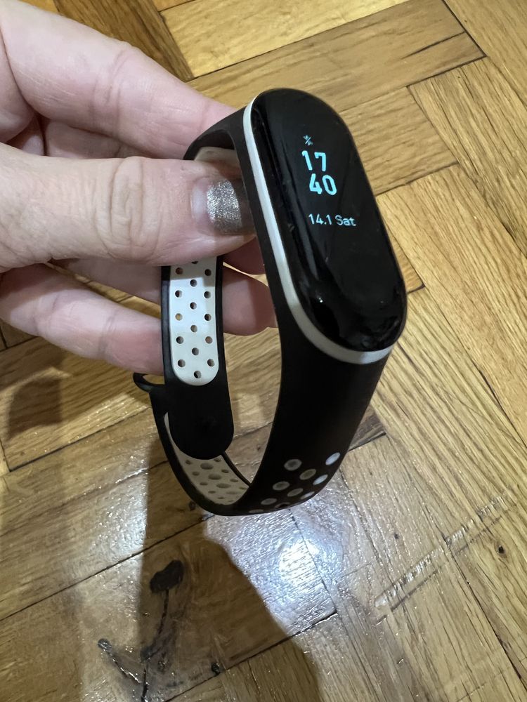 Mi Band 3 + 2 каишки за него