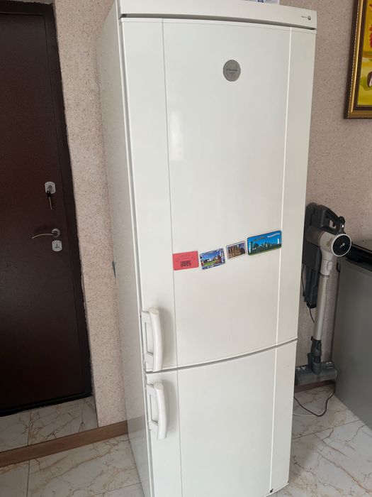 Холодильник Electrolux