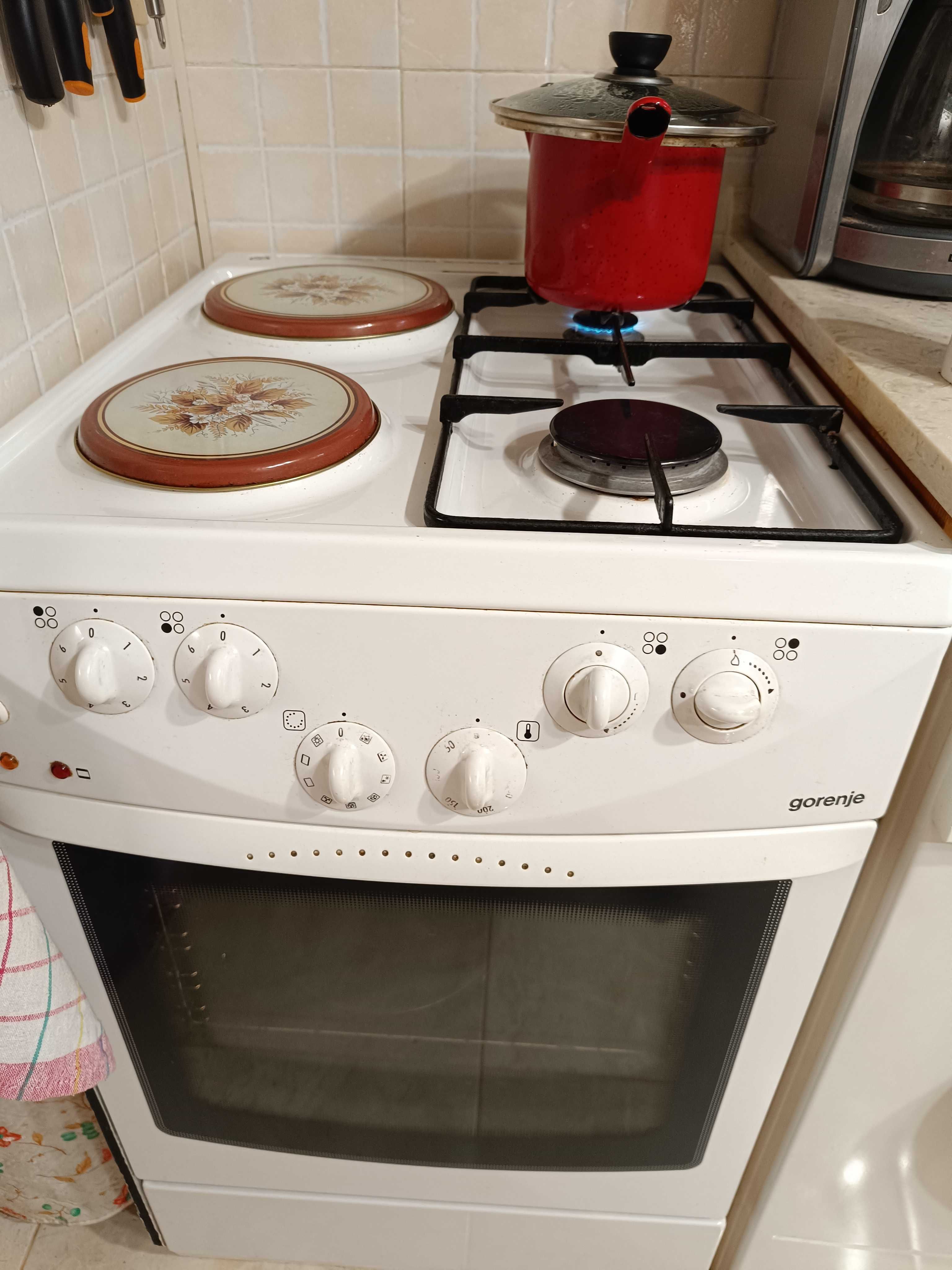 комбинирана печка на ток и газ, с две газови бутилки gorenje