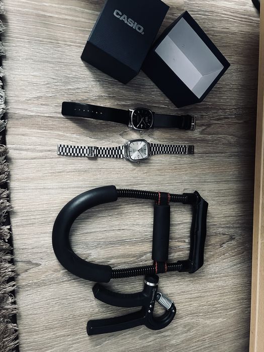 2 часы и эспандеры