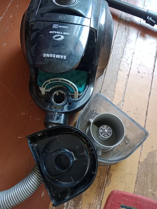 Пылесос Samsung AIR TRACK