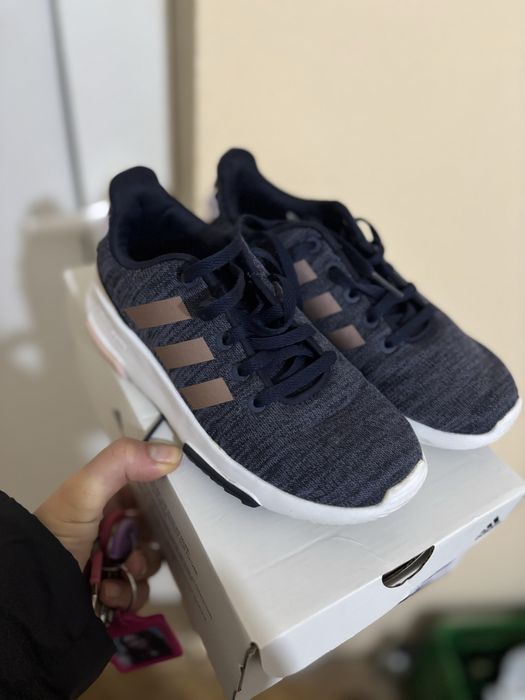 Adıdas маратонки детски