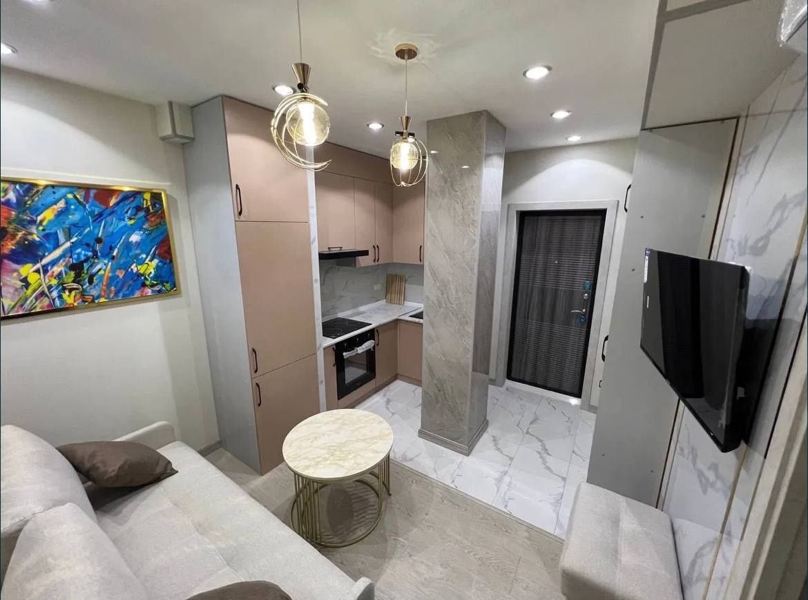 В супер центре Новостройка в Golden House Ц2 Алайский 2/8/8 своя