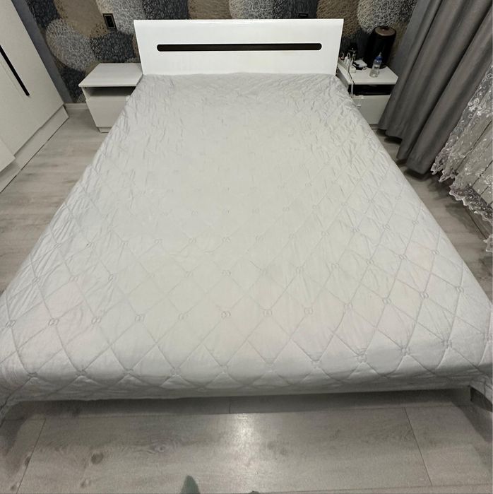 Продажа кровати 160*200 даухспальная