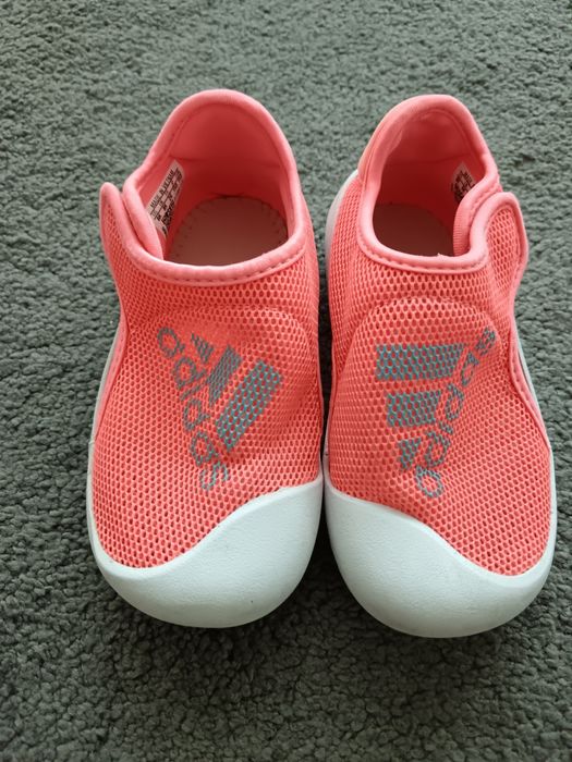 Детски затворени сандали/пантофи Adidas, номер 24
