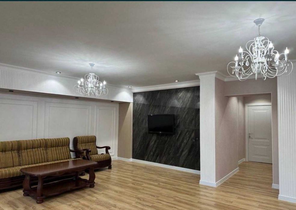 Продаётся квартира Ц12 рядом Анхор локоматив парк 4ком ремонтом 2 етаж