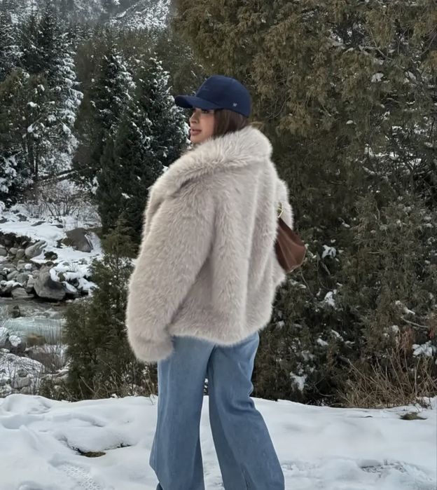 Дамско еко палто с колан. Палта еко косъм